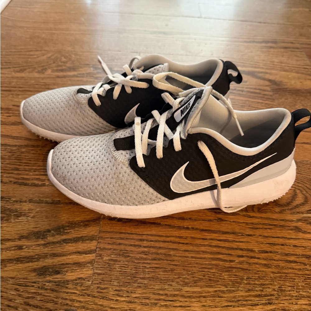 Nike Boys Golf shoes